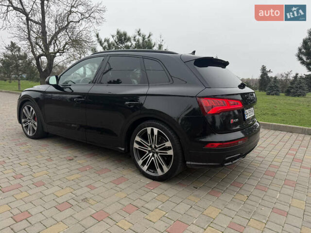 Чорний Ауді SQ5, об'ємом двигуна 3 л та пробігом 77 тис. км за 35000 $, фото 4 на Automoto.ua
