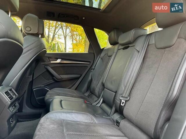 Чорний Ауді SQ5, об'ємом двигуна 3 л та пробігом 155 тис. км за 33690 $, фото 26 на Automoto.ua