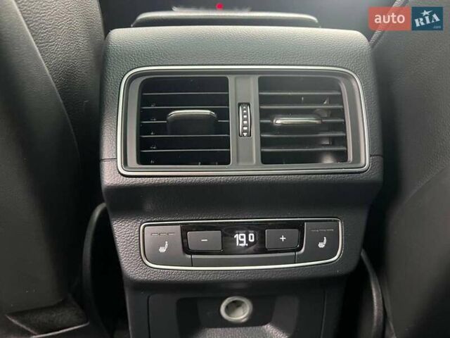 Чорний Ауді SQ5, об'ємом двигуна 3 л та пробігом 153 тис. км за 33990 $, фото 39 на Automoto.ua