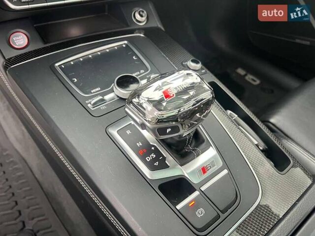 Чорний Ауді SQ5, об'ємом двигуна 3 л та пробігом 153 тис. км за 33990 $, фото 27 на Automoto.ua