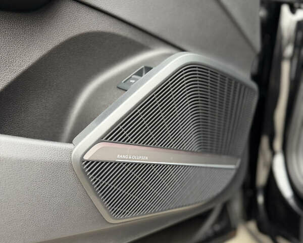 Черный Ауди SQ5, объемом двигателя 3 л и пробегом 98 тыс. км за 30999 $, фото 15 на Automoto.ua