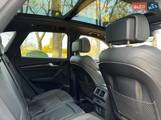 Чорний Ауді SQ5, об'ємом двигуна 3 л та пробігом 155 тис. км за 33690 $, фото 29 на Automoto.ua