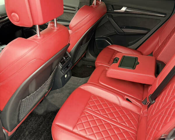 Черный Ауди SQ5, объемом двигателя 3 л и пробегом 98 тыс. км за 30999 $, фото 11 на Automoto.ua