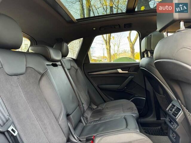 Чорний Ауді SQ5, об'ємом двигуна 3 л та пробігом 155 тис. км за 33690 $, фото 27 на Automoto.ua
