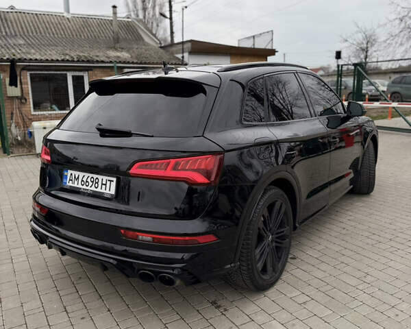 Черный Ауди SQ5, объемом двигателя 3 л и пробегом 98 тыс. км за 30999 $, фото 2 на Automoto.ua