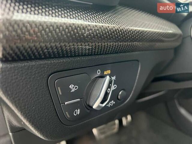 Чорний Ауді SQ5, об'ємом двигуна 3 л та пробігом 153 тис. км за 33990 $, фото 18 на Automoto.ua