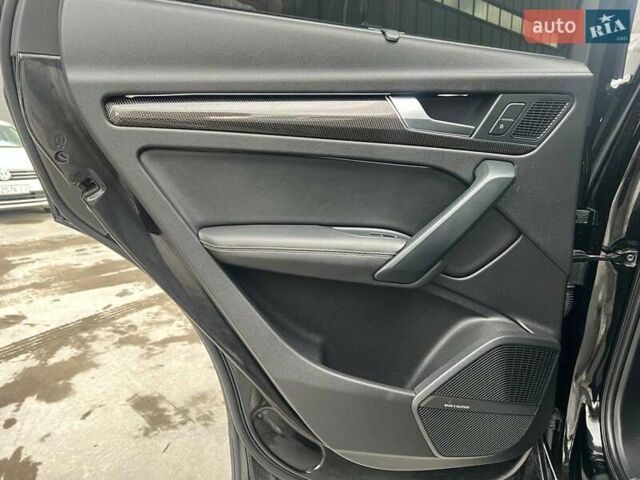 Чорний Ауді SQ5, об'ємом двигуна 3 л та пробігом 153 тис. км за 33990 $, фото 36 на Automoto.ua