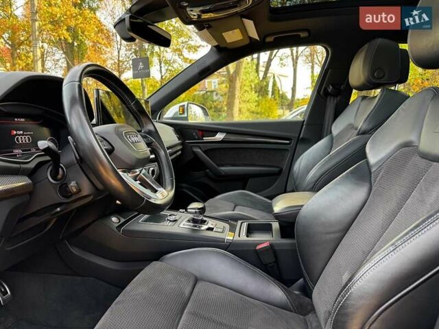 Чорний Ауді SQ5, об'ємом двигуна 3 л та пробігом 155 тис. км за 33690 $, фото 18 на Automoto.ua