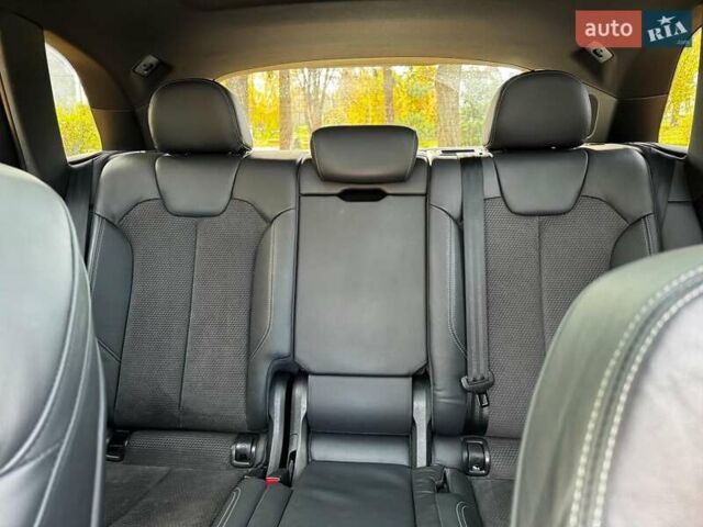 Чорний Ауді SQ5, об'ємом двигуна 3 л та пробігом 155 тис. км за 33690 $, фото 22 на Automoto.ua