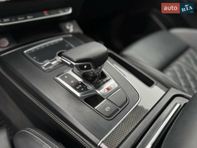 Черный Ауди SQ5, объемом двигателя 3 л и пробегом 177 тыс. км за 26490 $, фото 27 на Automoto.ua