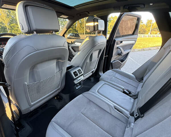 Чорний Ауді SQ5, об'ємом двигуна 3 л та пробігом 152 тис. км за 33500 $, фото 6 на Automoto.ua