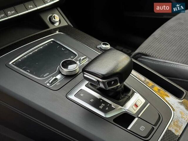 Чорний Ауді SQ5, об'ємом двигуна 3 л та пробігом 155 тис. км за 33690 $, фото 19 на Automoto.ua