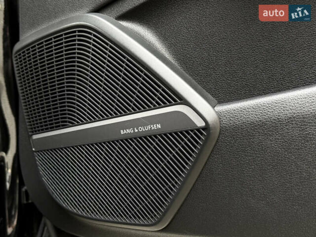Черный Ауди SQ5, объемом двигателя 3 л и пробегом 155 тыс. км за 25900 $, фото 22 на Automoto.ua
