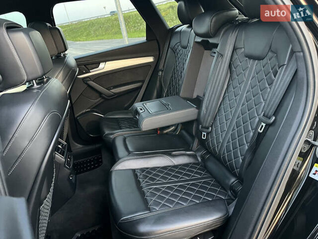 Черный Ауди SQ5, объемом двигателя 3 л и пробегом 88 тыс. км за 28900 $, фото 39 на Automoto.ua