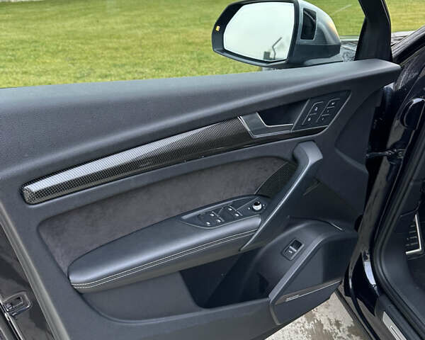 Черный Ауди SQ5, объемом двигателя 3 л и пробегом 121 тыс. км за 29200 $, фото 17 на Automoto.ua