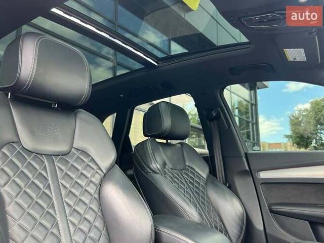 Чорний Ауді SQ5, об'ємом двигуна 3 л та пробігом 116 тис. км за 31500 $, фото 22 на Automoto.ua
