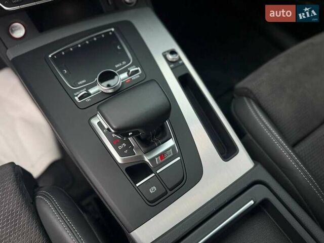 Чорний Ауді SQ5, об'ємом двигуна 3 л та пробігом 169 тис. км за 27500 $, фото 19 на Automoto.ua