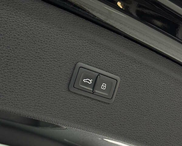 Черный Ауди SQ5, объемом двигателя 3 л и пробегом 113 тыс. км за 29400 $, фото 25 на Automoto.ua