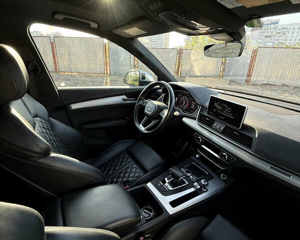 Чорний Ауді SQ5, об'ємом двигуна 3 л та пробігом 81 тис. км за 32000 $, фото 10 на Automoto.ua