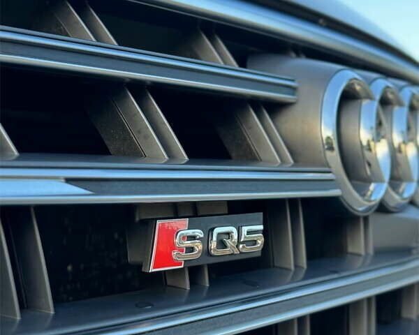 Черный Ауди SQ5, объемом двигателя 3 л и пробегом 98 тыс. км за 38000 $, фото 8 на Automoto.ua
