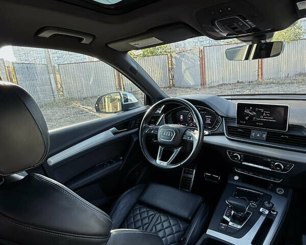 Чорний Ауді SQ5, об'ємом двигуна 3 л та пробігом 81 тис. км за 32000 $, фото 8 на Automoto.ua