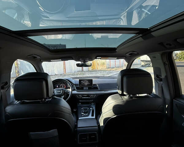 Чорний Ауді SQ5, об'ємом двигуна 3 л та пробігом 81 тис. км за 32000 $, фото 7 на Automoto.ua