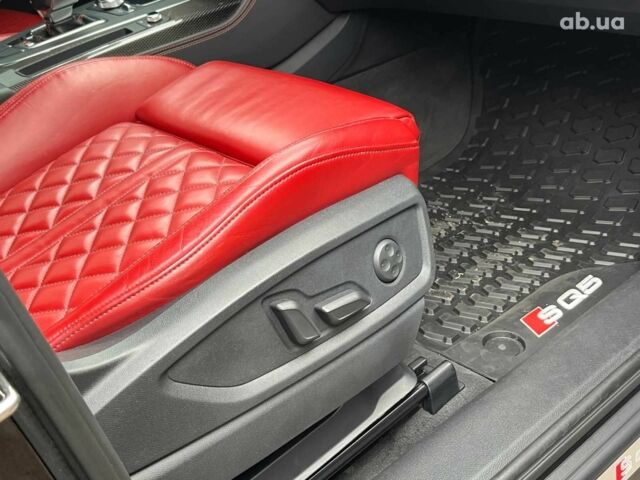 Чорний Ауді SQ5, об'ємом двигуна 3 л та пробігом 99 тис. км за 34940 $, фото 15 на Automoto.ua