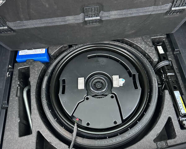 Черный Ауди SQ5, объемом двигателя 3 л и пробегом 121 тыс. км за 29200 $, фото 28 на Automoto.ua