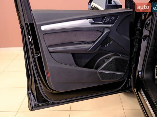 Чорний Ауді SQ5, об'ємом двигуна 3 л та пробігом 83 тис. км за 31900 $, фото 35 на Automoto.ua