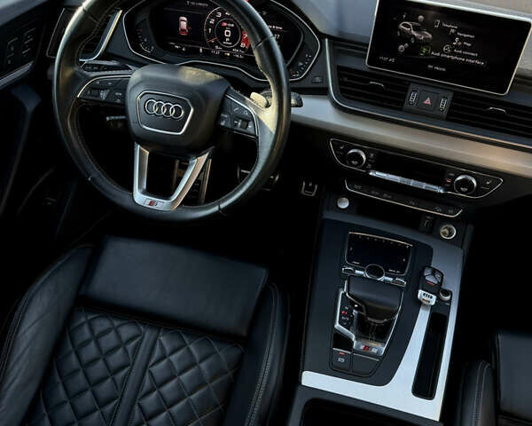 Чорний Ауді SQ5, об'ємом двигуна 3 л та пробігом 81 тис. км за 32000 $, фото 5 на Automoto.ua