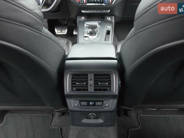 Черный Ауди SQ5, объемом двигателя 3 л и пробегом 149 тыс. км за 35900 $, фото 24 на Automoto.ua