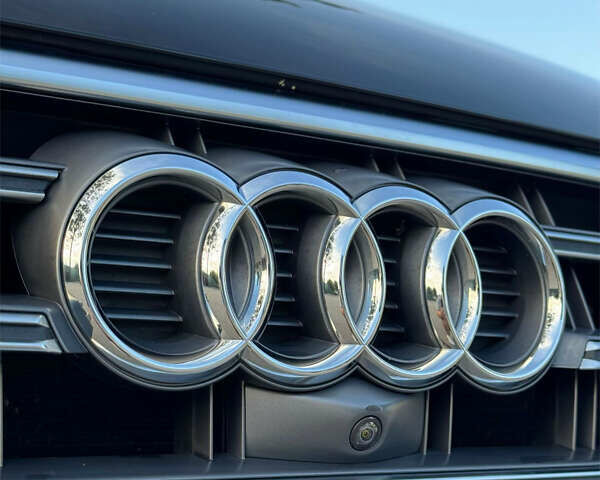 Черный Ауди SQ5, объемом двигателя 3 л и пробегом 98 тыс. км за 38000 $, фото 7 на Automoto.ua