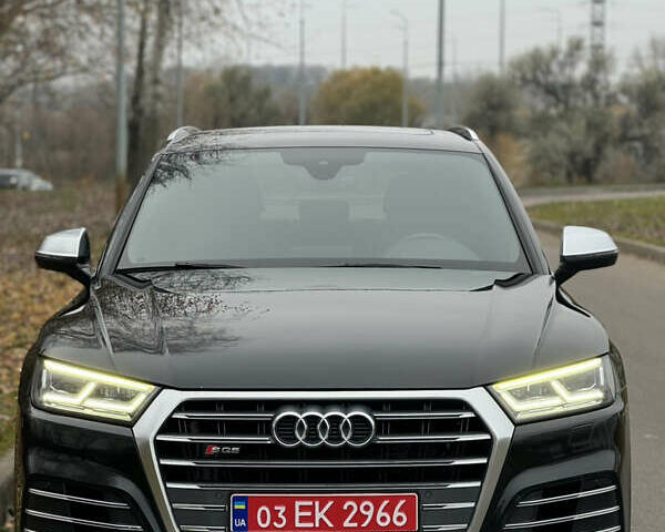 Черный Ауди SQ5, объемом двигателя 3 л и пробегом 180 тыс. км за 28000 $, фото 1 на Automoto.ua