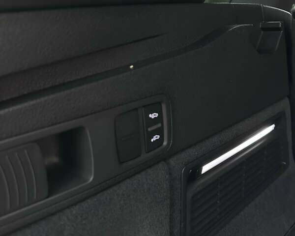 Черный Ауди SQ5, объемом двигателя 3 л и пробегом 121 тыс. км за 29200 $, фото 27 на Automoto.ua