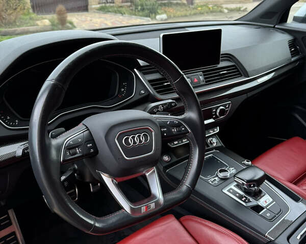 Черный Ауди SQ5, объемом двигателя 3 л и пробегом 116 тыс. км за 28000 $, фото 10 на Automoto.ua