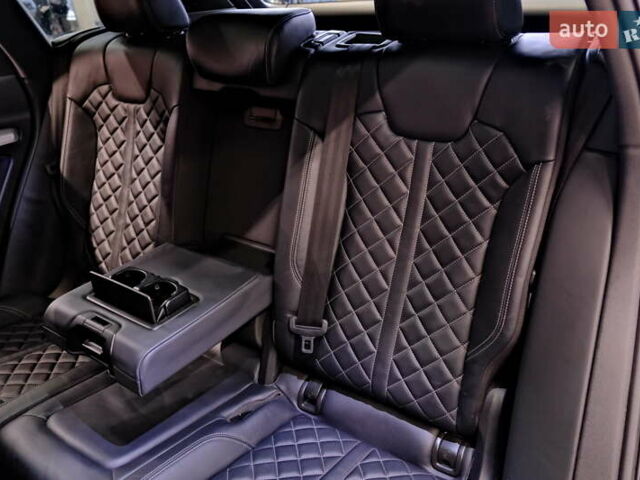 Чорний Ауді SQ5, об'ємом двигуна 3 л та пробігом 83 тис. км за 31900 $, фото 42 на Automoto.ua