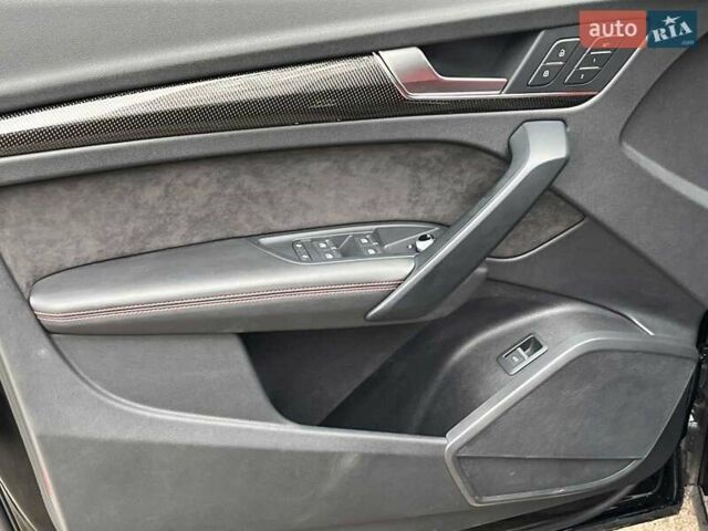 Чорний Ауді SQ5, об'ємом двигуна 3 л та пробігом 99 тис. км за 34940 $, фото 31 на Automoto.ua