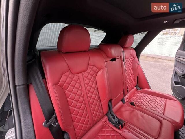 Черный Ауди SQ5, объемом двигателя 3 л и пробегом 993 тыс. км за 36000 $, фото 11 на Automoto.ua