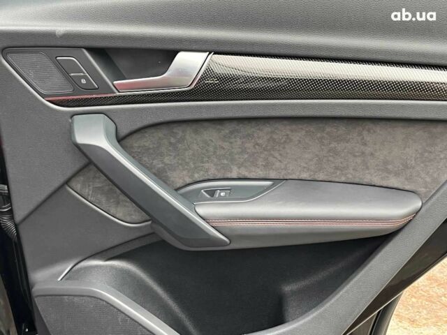 Чорний Ауді SQ5, об'ємом двигуна 3 л та пробігом 99 тис. км за 34940 $, фото 26 на Automoto.ua
