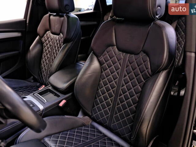 Чорний Ауді SQ5, об'ємом двигуна 3 л та пробігом 83 тис. км за 31900 $, фото 38 на Automoto.ua