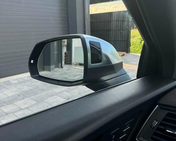 Чорний Ауді SQ5, об'ємом двигуна 3 л та пробігом 98 тис. км за 30000 $, фото 17 на Automoto.ua