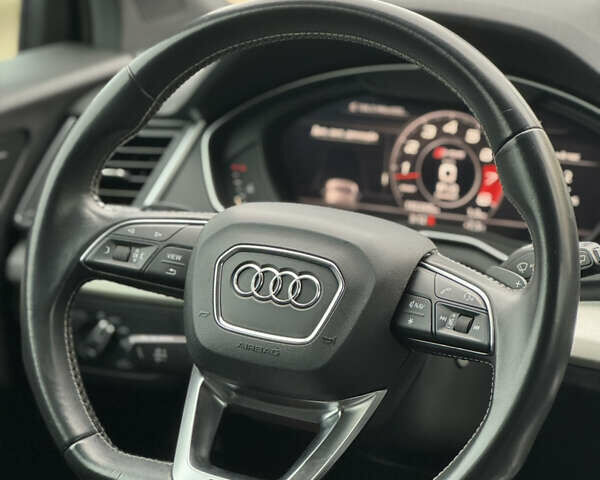 Черный Ауди SQ5, объемом двигателя 3 л и пробегом 180 тыс. км за 28000 $, фото 10 на Automoto.ua