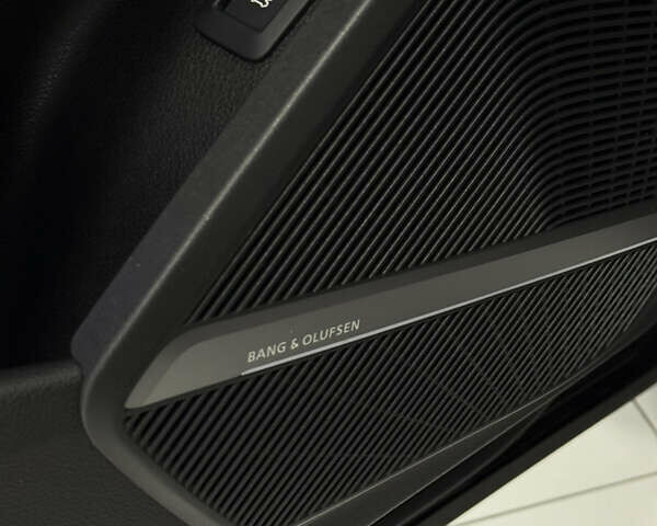 Черный Ауди SQ5, объемом двигателя 3 л и пробегом 113 тыс. км за 29400 $, фото 10 на Automoto.ua