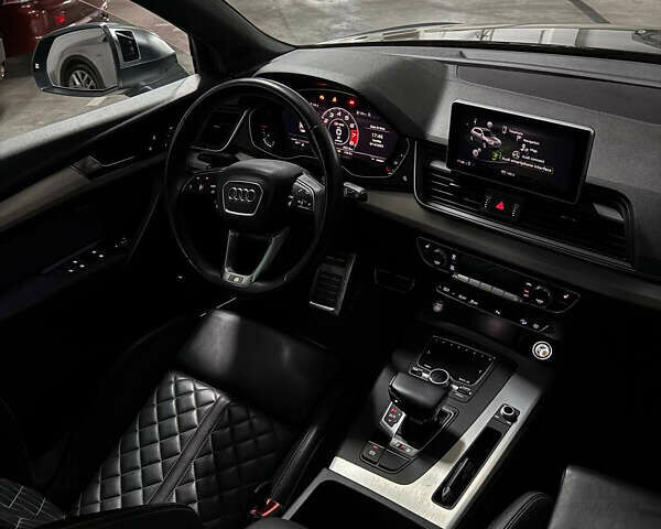 Чорний Ауді SQ5, об'ємом двигуна 3 л та пробігом 81 тис. км за 32000 $, фото 18 на Automoto.ua