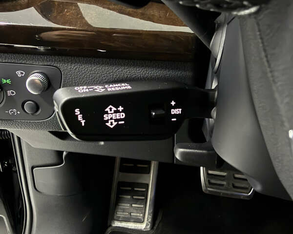 Черный Ауди SQ5, объемом двигателя 3 л и пробегом 113 тыс. км за 29400 $, фото 30 на Automoto.ua