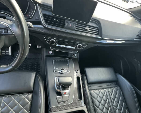 Черный Ауди SQ5, объемом двигателя 3 л и пробегом 65 тыс. км за 43500 $, фото 11 на Automoto.ua