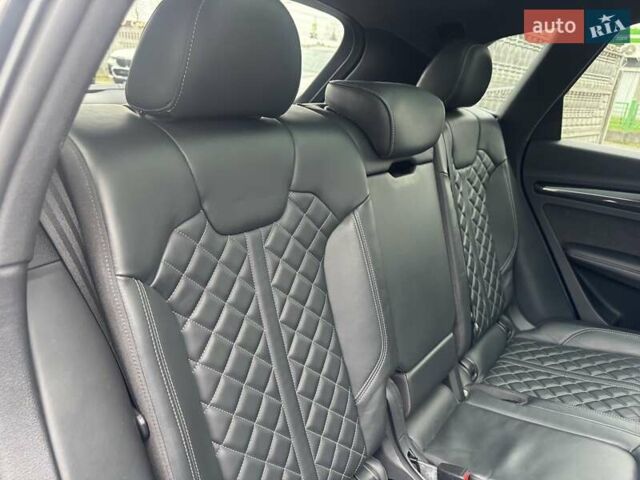 Черный Ауди SQ5, объемом двигателя 3 л и пробегом 69 тыс. км за 31900 $, фото 68 на Automoto.ua