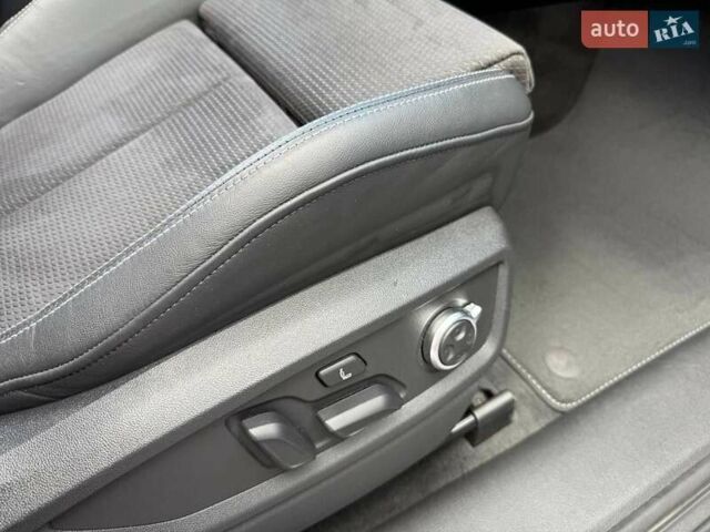 Чорний Ауді SQ5, об'ємом двигуна 2.97 л та пробігом 149 тис. км за 44800 $, фото 18 на Automoto.ua