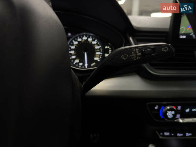 Черный Ауди SQ5, объемом двигателя 3 л и пробегом 75 тыс. км за 35499 $, фото 28 на Automoto.ua