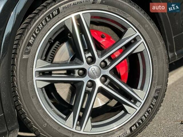 Черный Ауди SQ5, объемом двигателя 3 л и пробегом 50 тыс. км за 39999 $, фото 3 на Automoto.ua